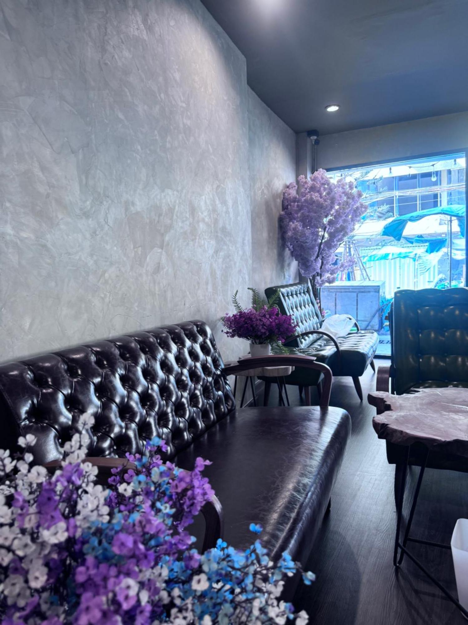 Bud Brew Beyond Dispensary And Hotel Bangkok Ngoại thất bức ảnh