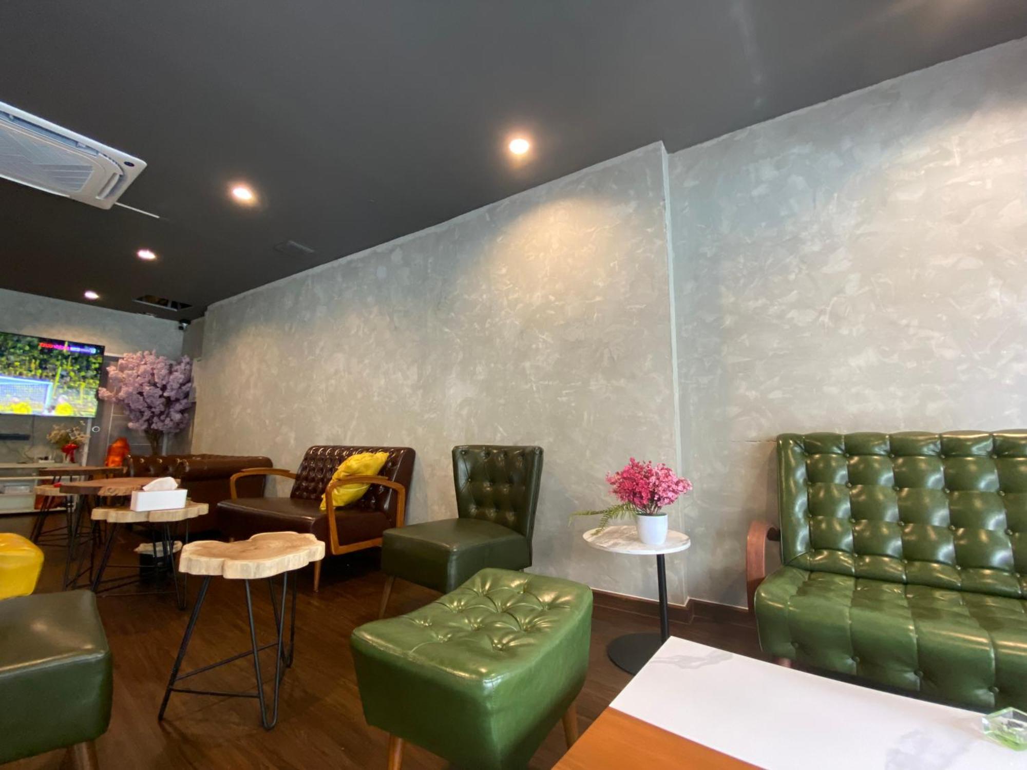 Bud Brew Beyond Dispensary And Hotel Bangkok Ngoại thất bức ảnh
